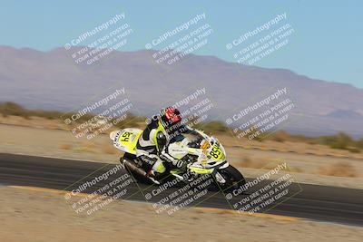 media/Feb-26-2023-CVMA (Sun) [[c890c6e7db]]/Race 17 Amateur Supersport Middleweight/